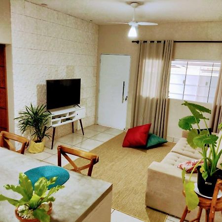 Casa Inteira, Grande Suite, Dois Chuveiros, Sala ,Cozinha E Garagem Privativa Total Conforto, Melhor Que Hotel! Ботукату Екстериор снимка