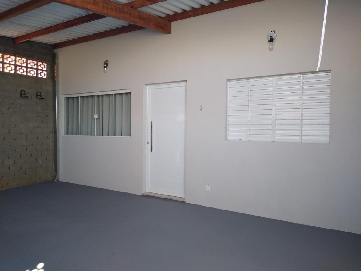 Casa Inteira, Grande Suite, Dois Chuveiros, Sala ,Cozinha E Garagem Privativa Total Conforto, Melhor Que Hotel! Ботукату Екстериор снимка
